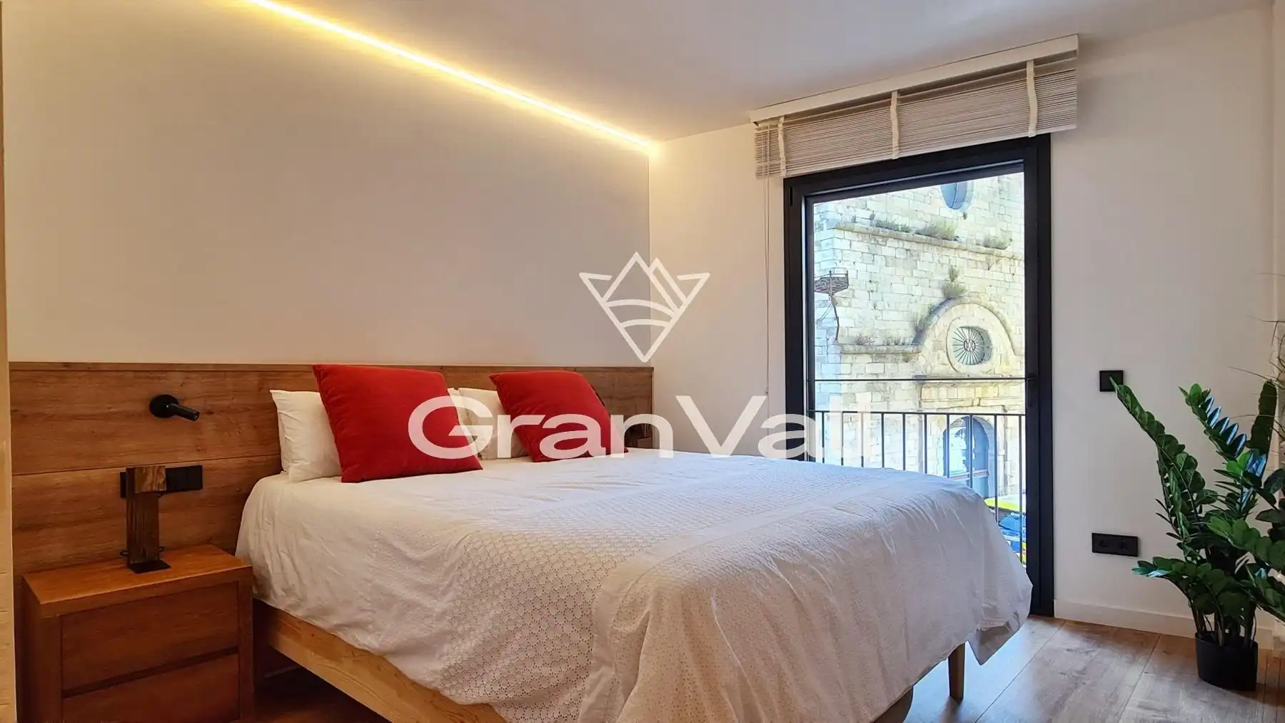 Dormitori de Apartament en venda en Puigcerdà amb Calefacció, Terrassa i Traster