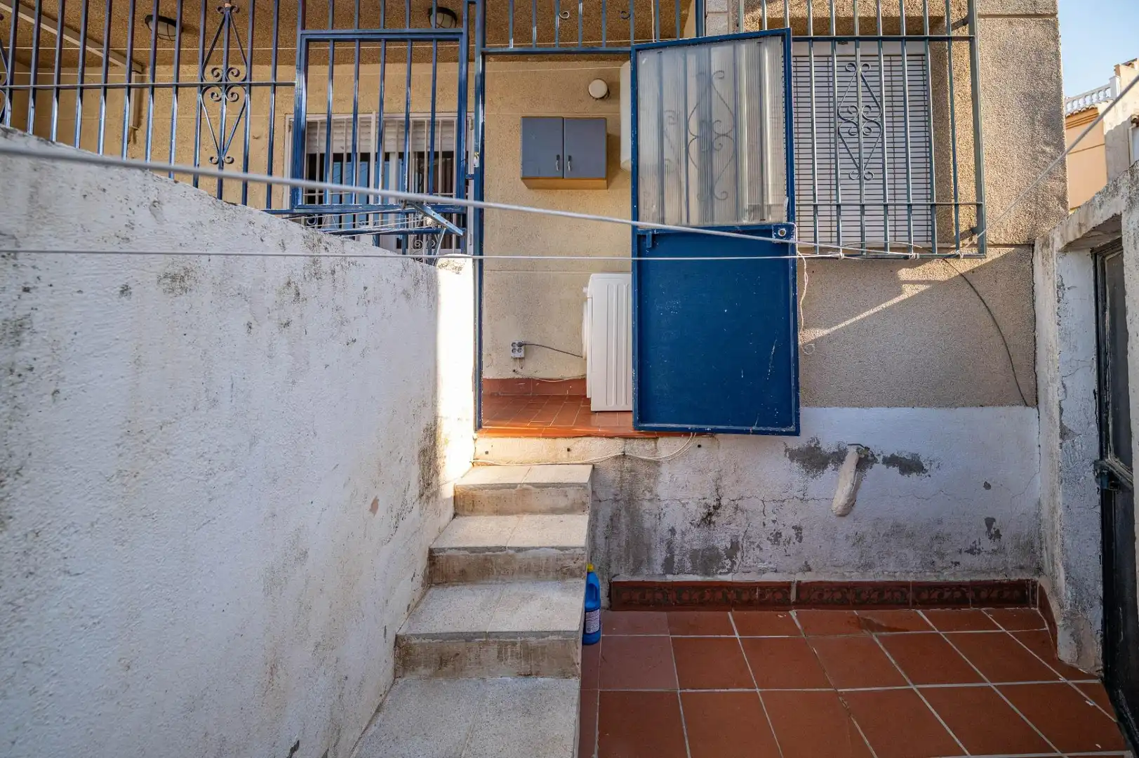 Vista exterior de Casa o chalet en venta en Las Gabias con Aire acondicionado y Terraza