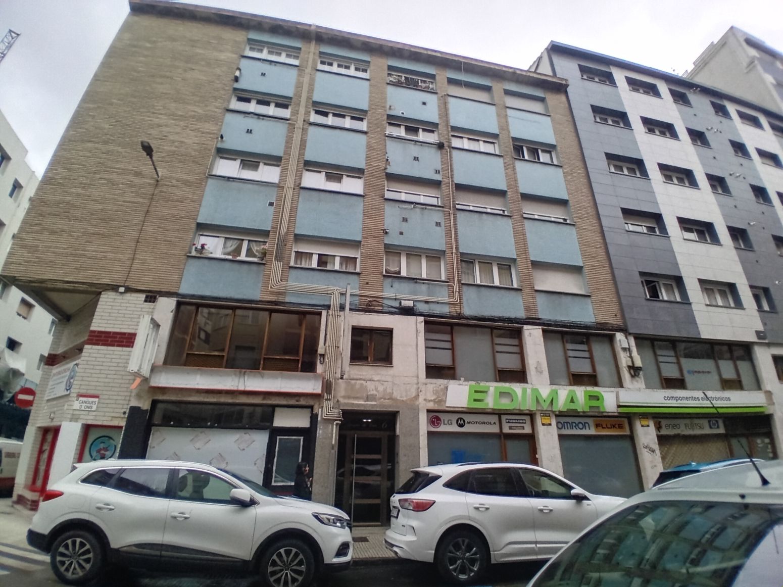 Vista exterior de Piso en venta en Gijón  con Parquet