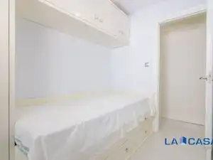 Schlafzimmer von Wohnung zum Verkauf in Bilbao  mit Heizung und Balkon
