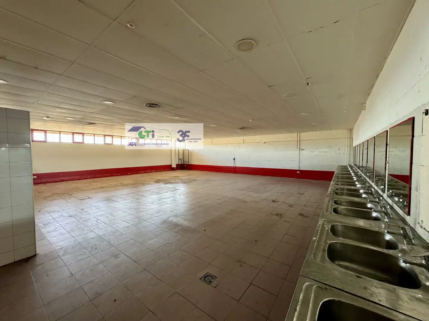 Nave industrial de alquiler en Pedrola