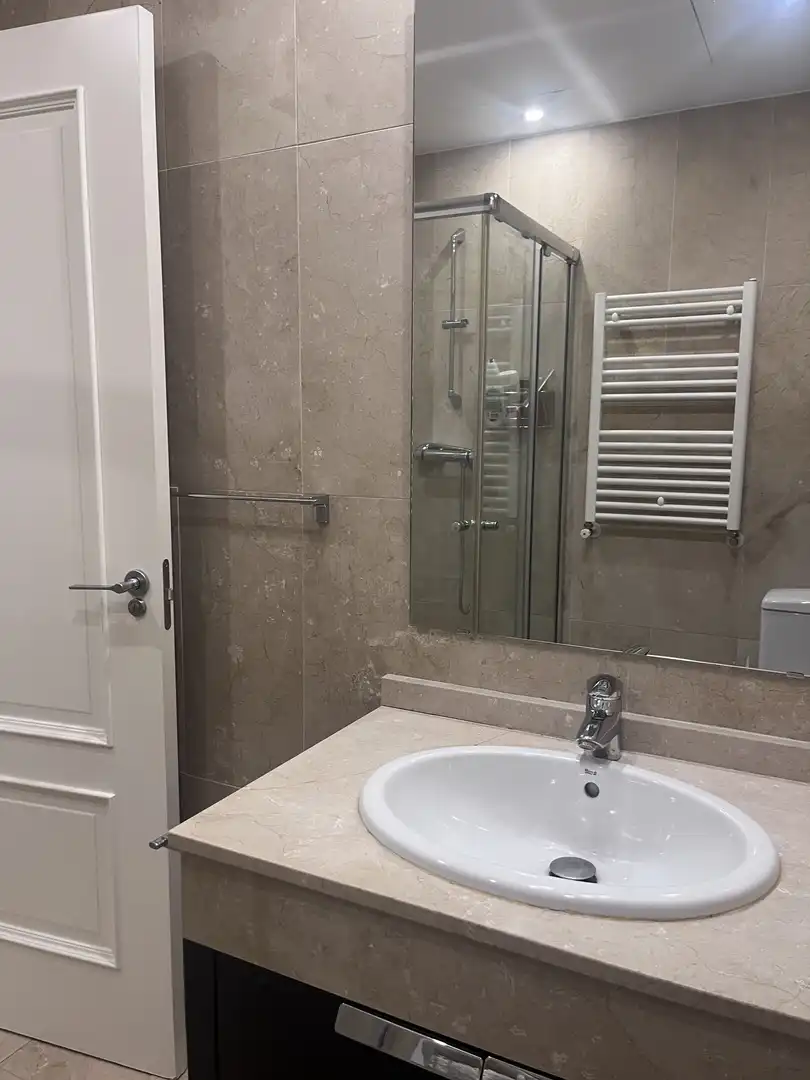 Bathroom of Flat for rent in Avenida - Divina Pastora - Plaza de Toros