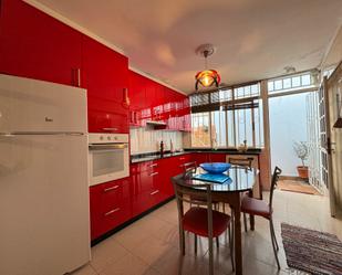 Kitchen of Single-family semi-detached for sale in Santiago de Compostela   with Heating, Private garden and Terrace