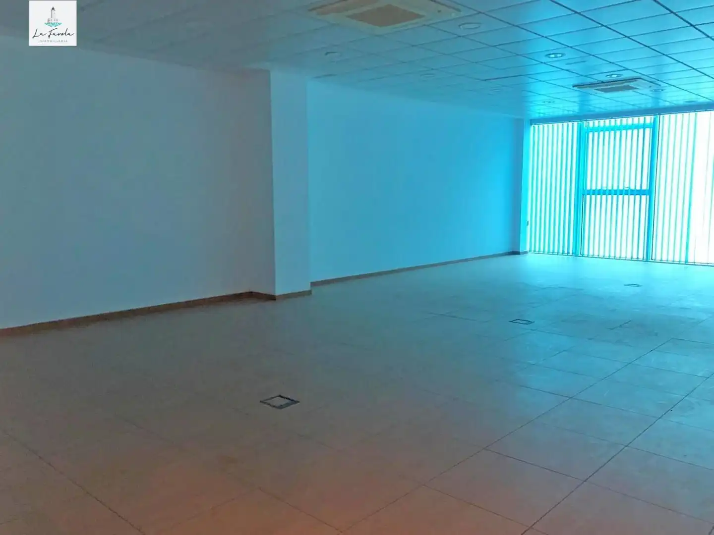 Oficina en venda en Antequera amb Aire condicionat