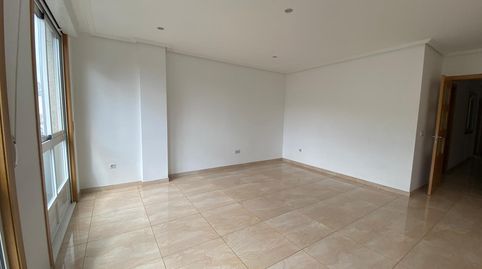 Foto 5 de Piso de alquiler en O Carballiño , Ourense