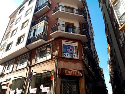 Exterior view of Flat for sale in  Teruel Capital