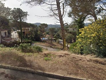 Terreny residencial en venda a Aiguaviva Parc