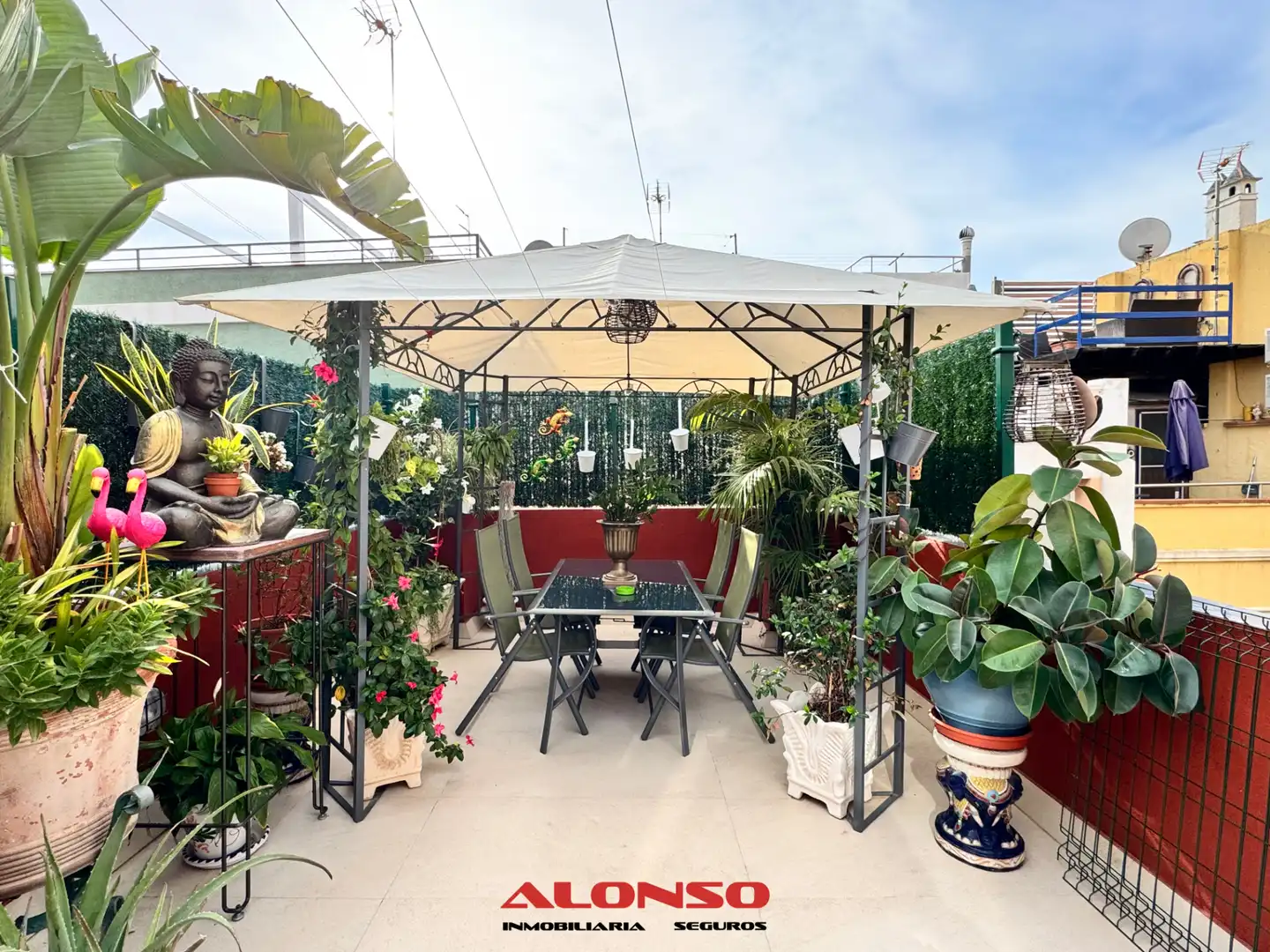 Reihenhaus mit Terrasse zum Verkauf in Casco Urbano, imagen 2