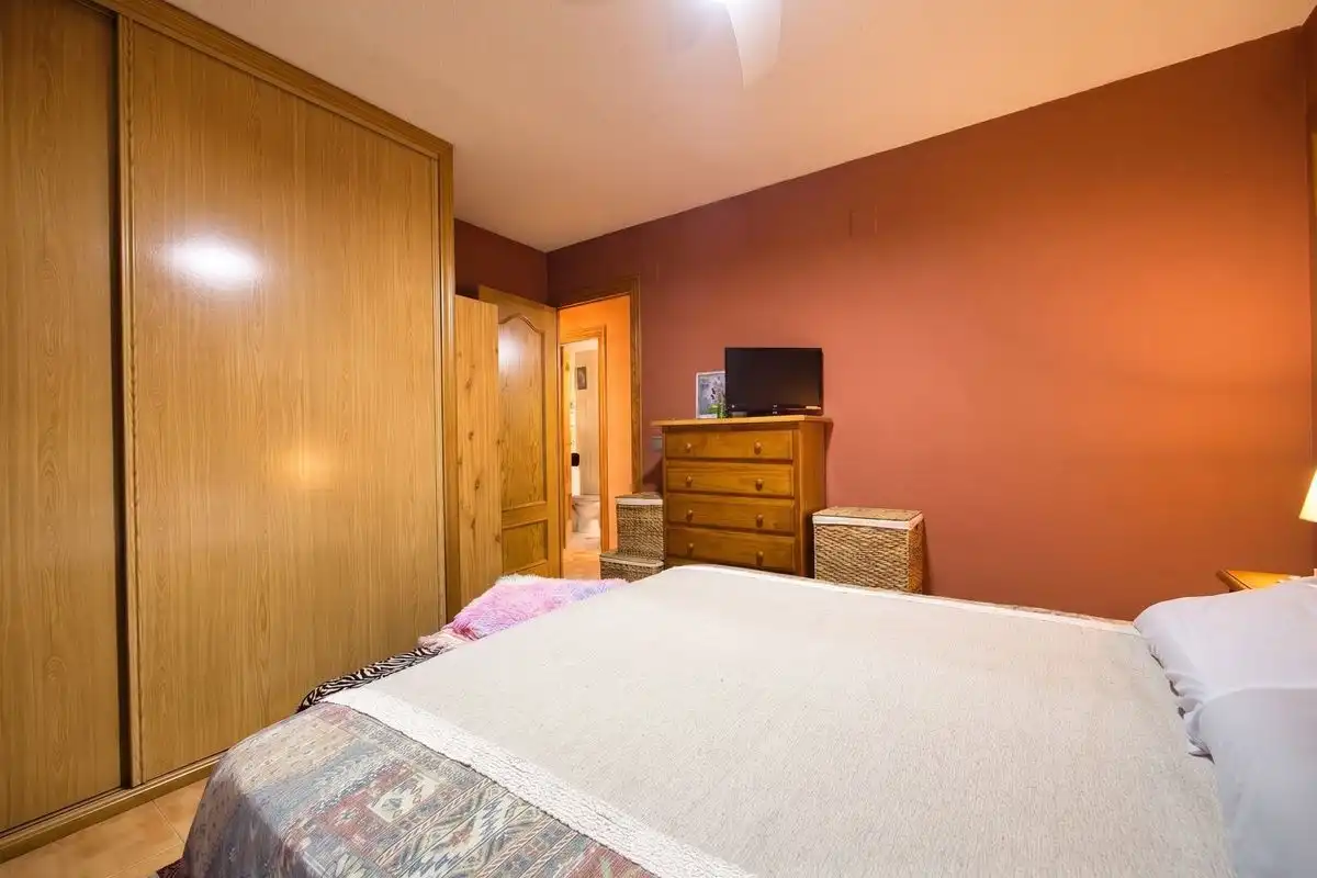 Piso con piscina en venta en C. Pintor Pedro Camacho, imagen 17