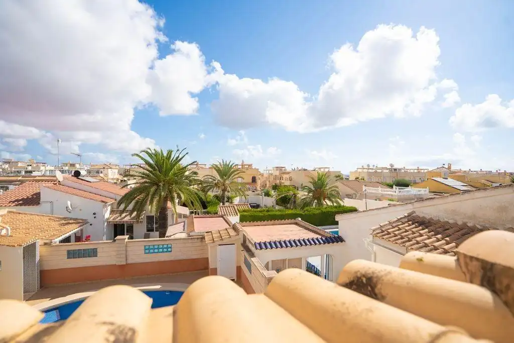 Vista exterior de Casa o xalet en venda en Orihuela