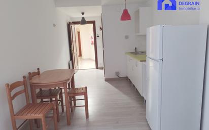 Cuina de Pis en venda en Oviedo  amb Calefacció