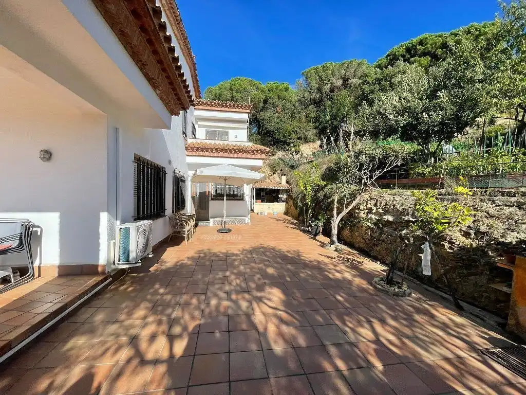 Casa con jardín en venta en Mas Baell - Can Carbó, imagen 2