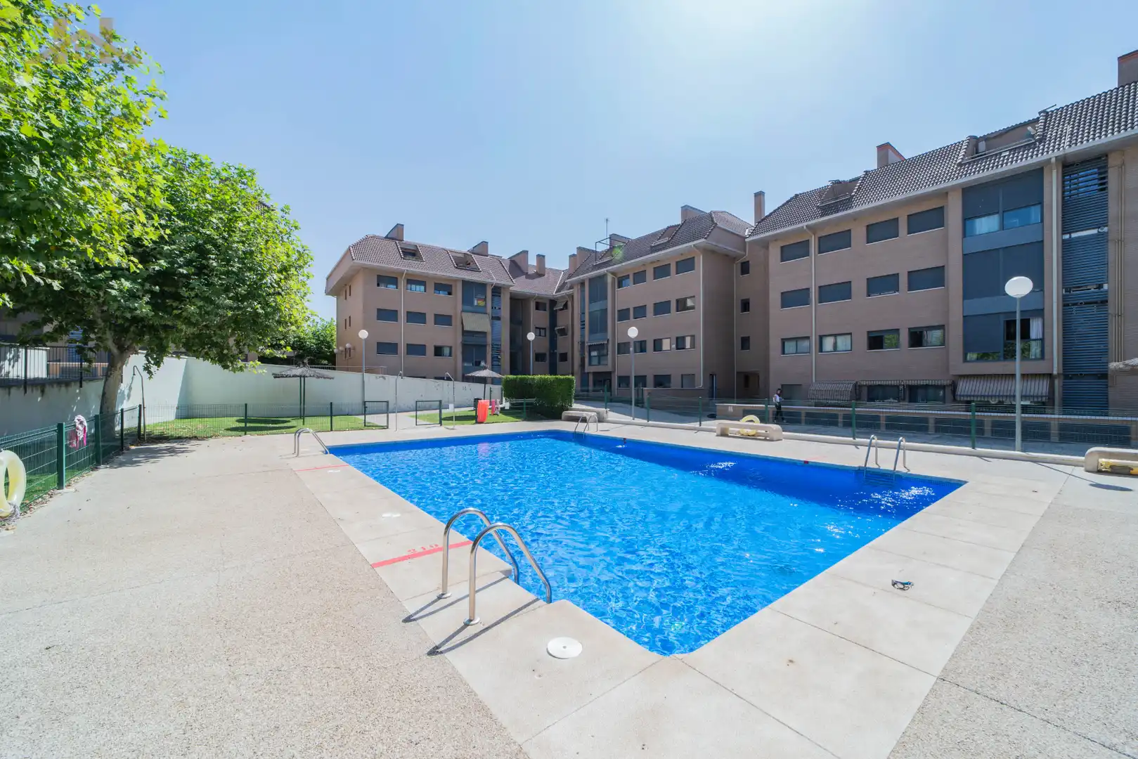 Swimming pool of Attic for sale in Boadilla del Monte  with Air Conditioner, Heating and Private garden