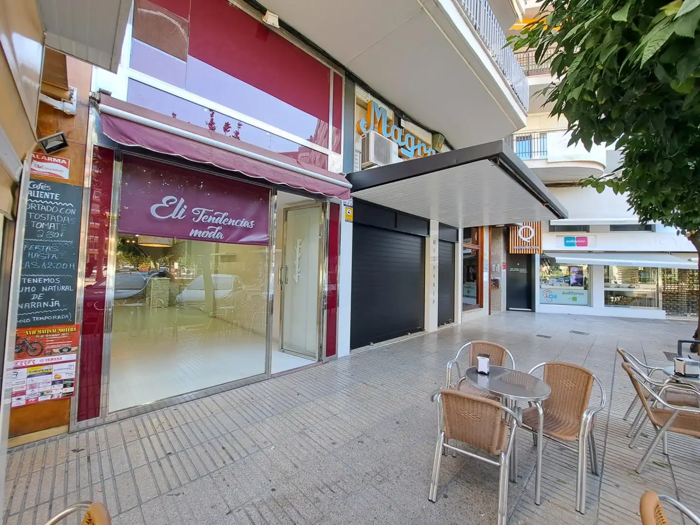 Exterior view of Commercial properties for rent in Alzira  with Air Conditioner