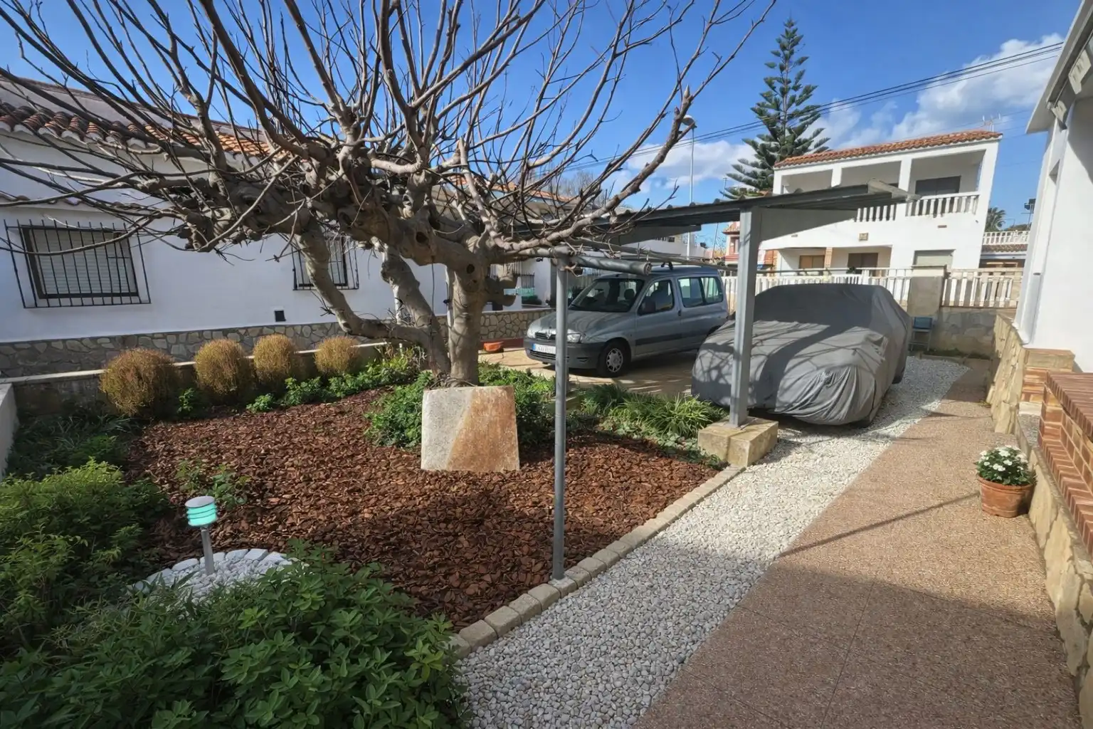 Parking of Houses for sale in Oliva  with Private garden, Terrace and Storage room