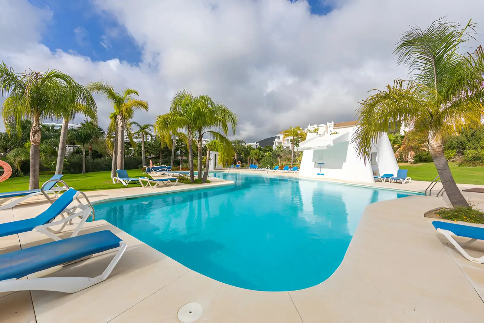 Habitatge amb piscina en venda a Bahía de Casares, imagen 8
