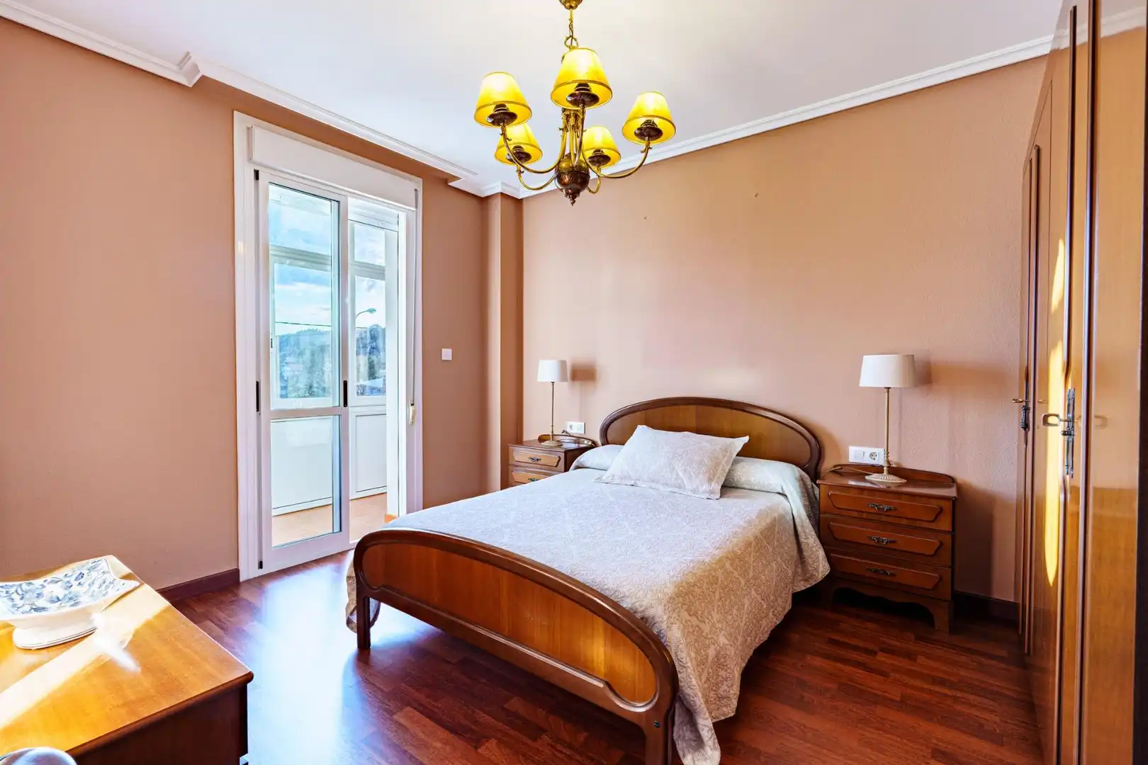 Habitación de Casa o chalet en venta en Ourense Capital  con Calefacción, Jardín privado y Balcón