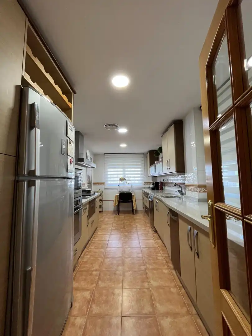 Chalet con piscina en venta en Calle MIGUEL DE MOLINA, imagen 19