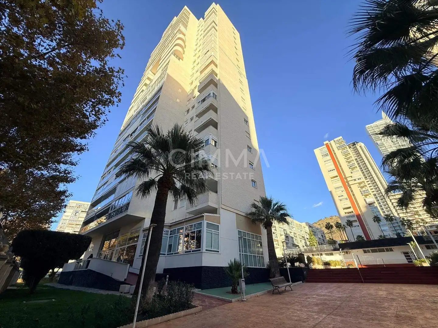 Vista exterior de Apartamento en venta en Benidorm con Aire acondicionado, Jardín privado y Terraza