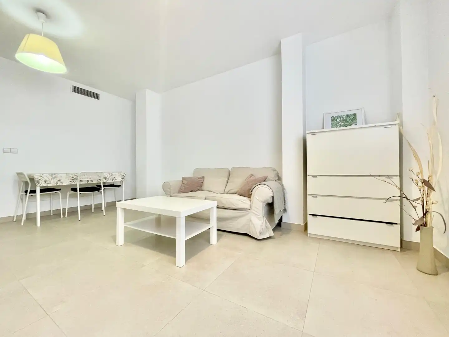 Wohnzimmer von Wohnung zur Miete in Murcia mit Klimaanlage, Heizung und Möbliert