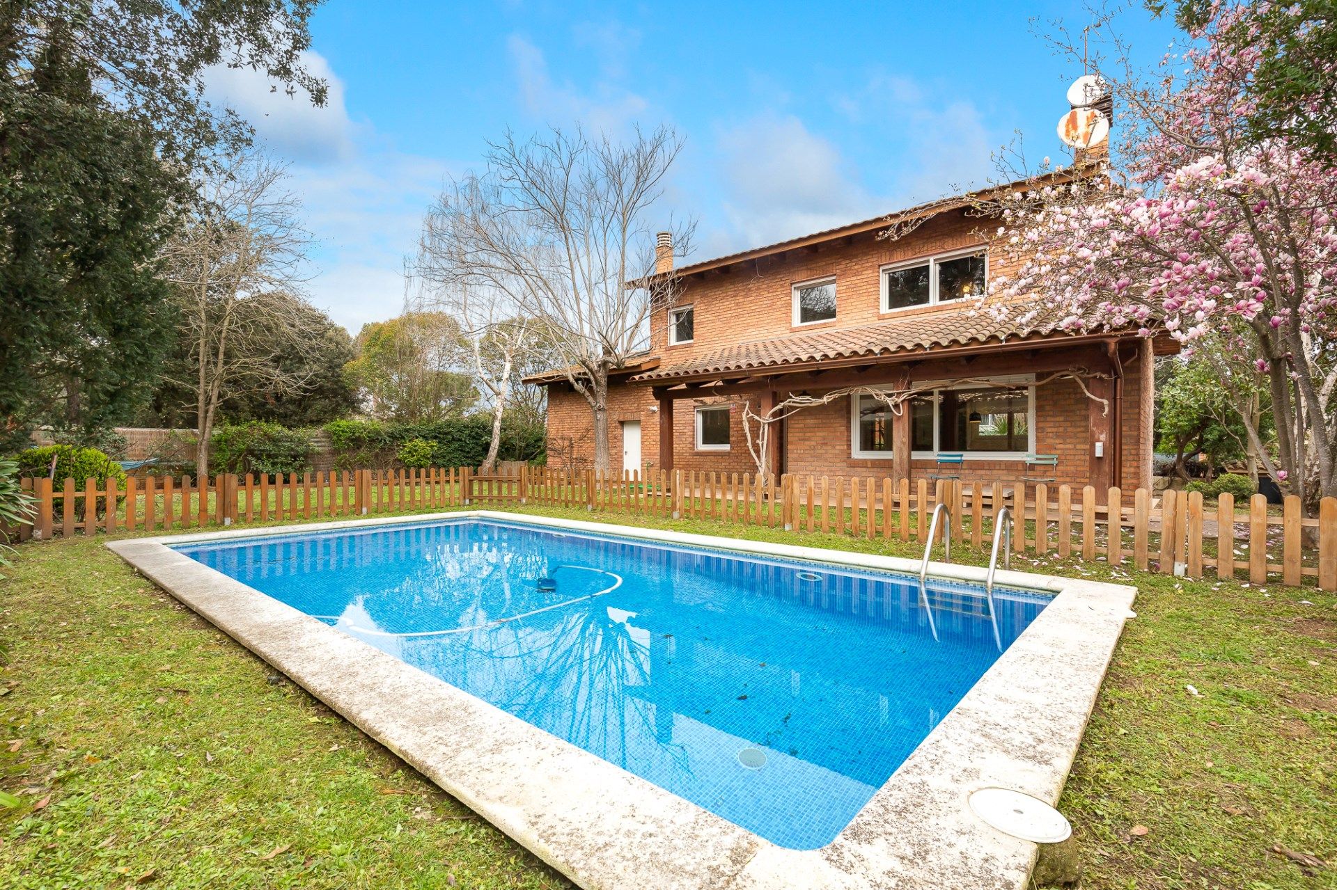 Swimming pool of House or chalet for sale in Sant Cugat del Vallès  with Heating, Terrace and Swimming Pool