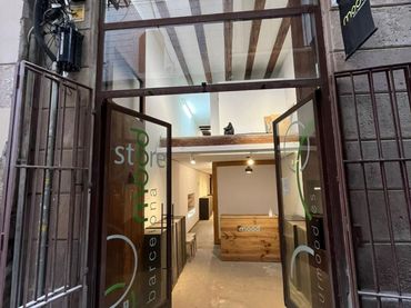 Local comercial en alquiler en Carrer dels Flassaders 38