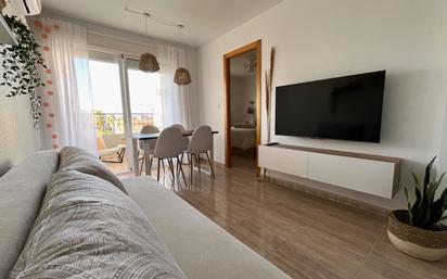 Dormitori de Apartament de lloguer en Torrevieja amb Aire condicionat, Calefacció i Terrassa