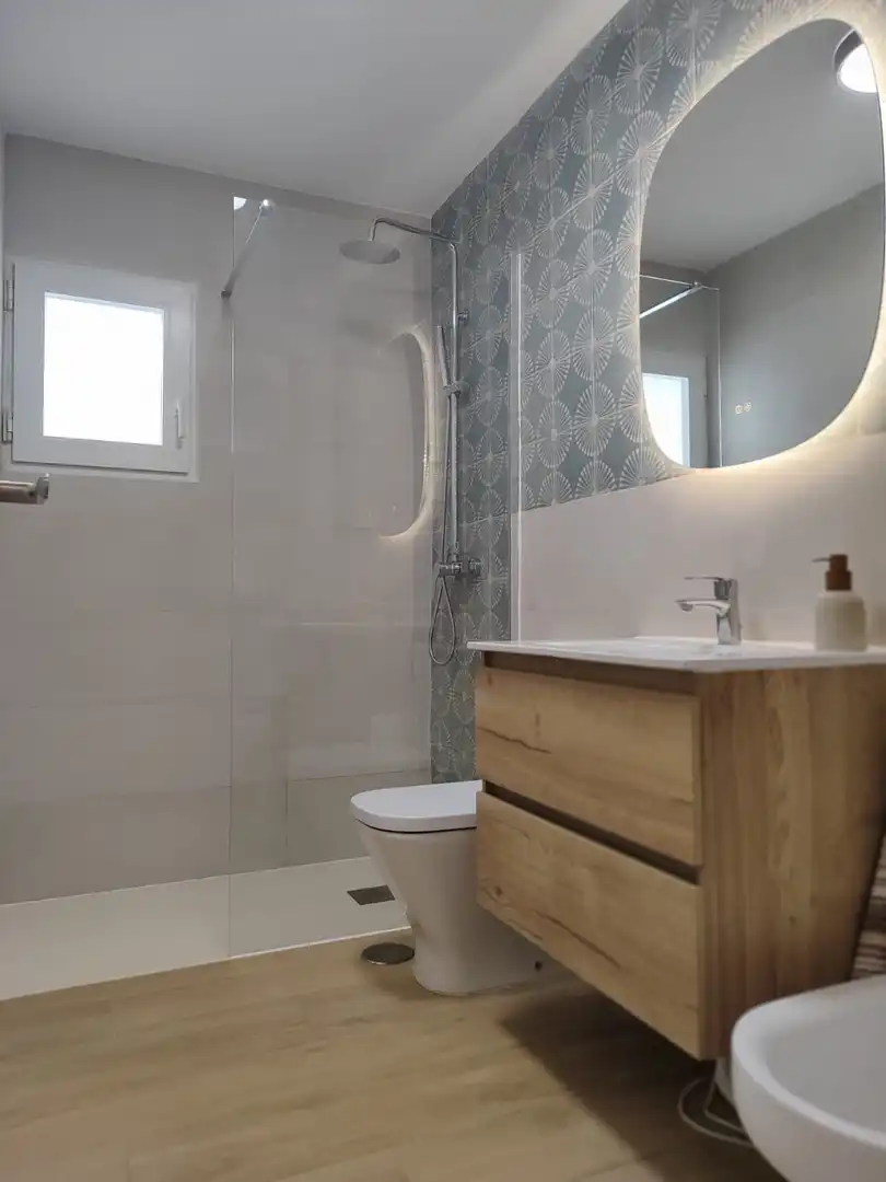 Bathroom of Flat for rent in Orihuela  with Air Conditioner, Heating and Private garden