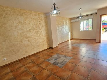 Casa a schiera con balcone in vendita a Barrio Aulagar