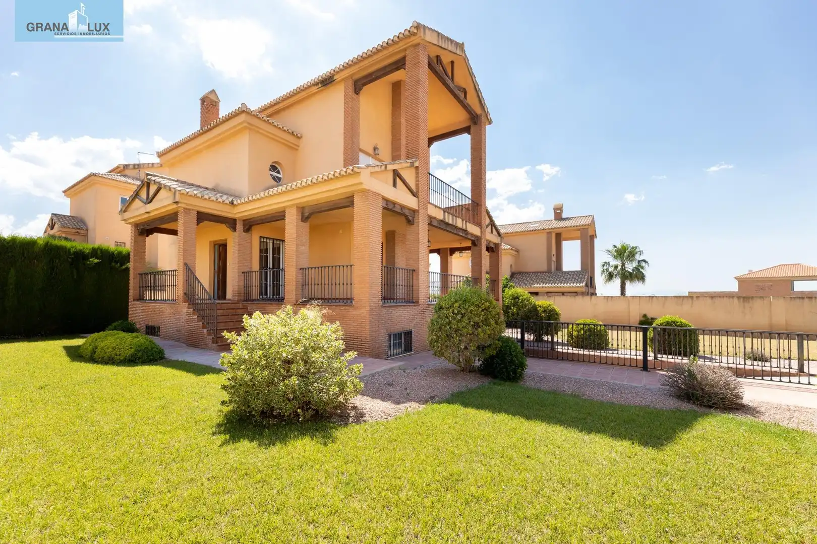 Villa con piscina in vendita a Calle AJENJO