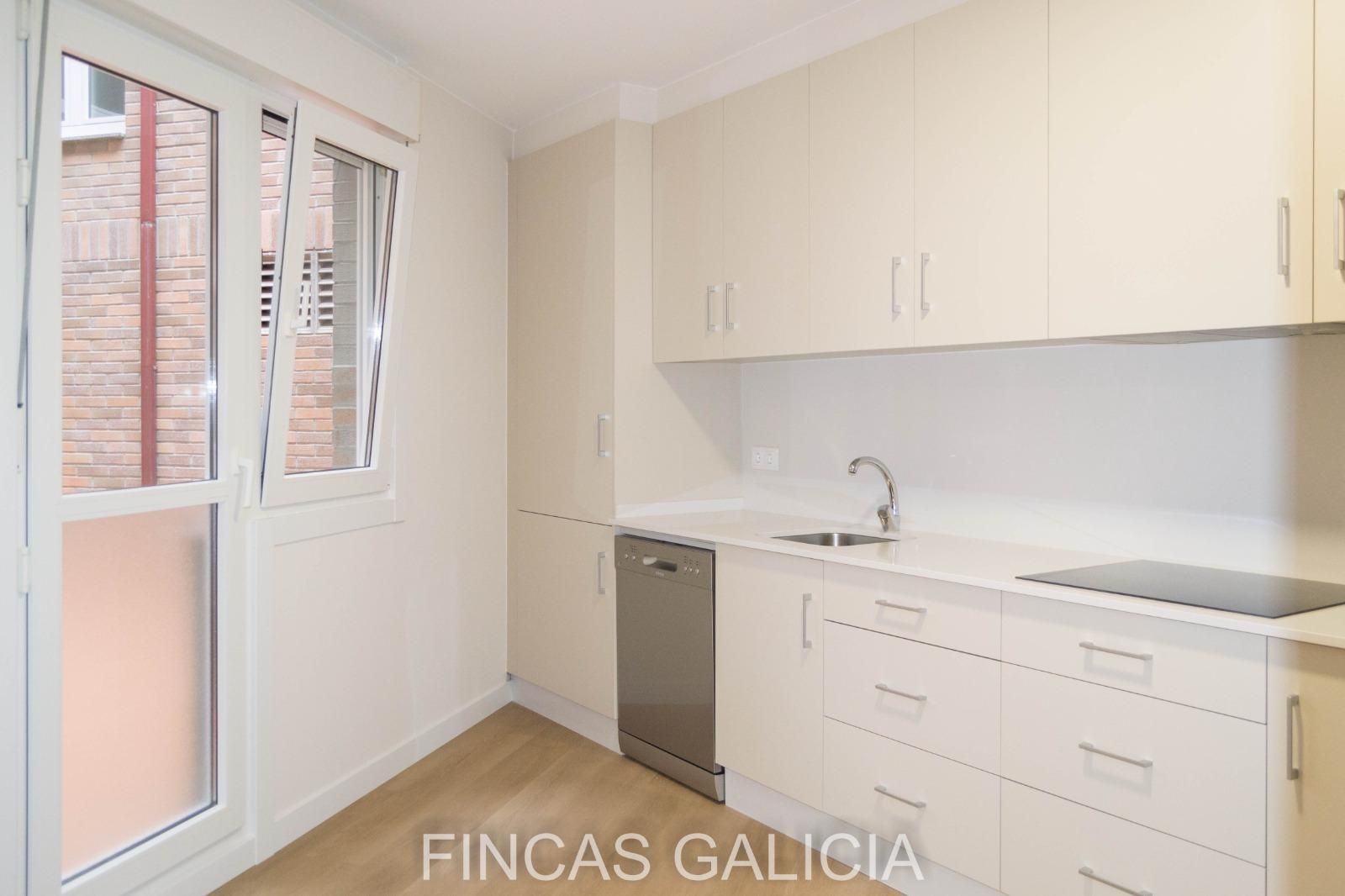 Cocina de Piso en venta en Arteixo con Terraza y Trastero