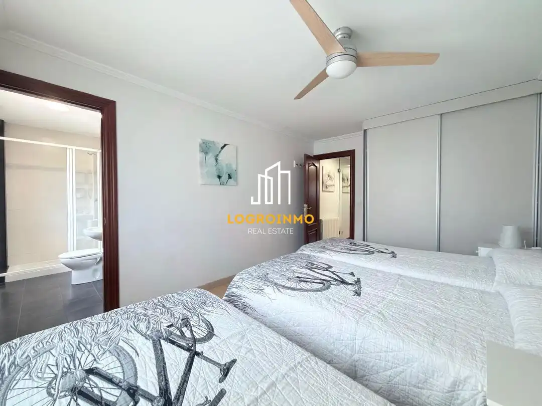 Habitación de Casa o chalet en venta en El Redal con Calefacción, Trastero y Piscina