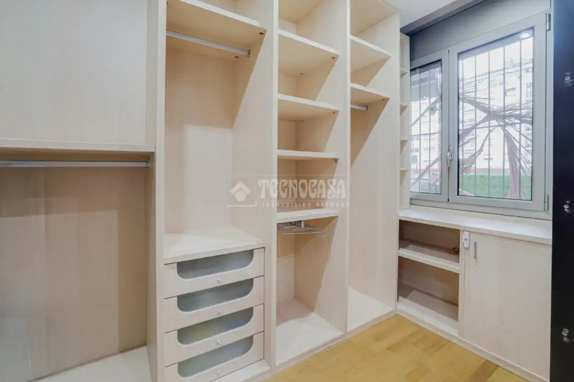 Habitación de Piso en venta en Barcelona con Aire acondicionado, Parquet y Terraza