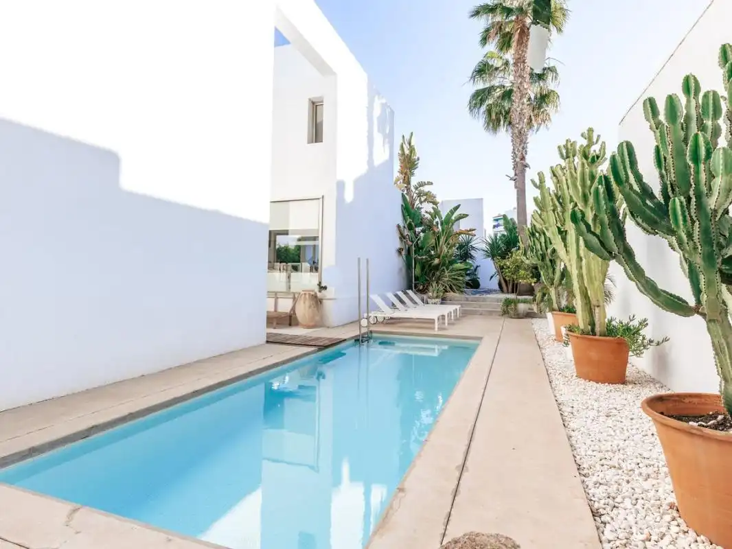 Piscina de Casa adosada en venta en Sant Josep de sa Talaia con Aire acondicionado, Calefacción y Piscina