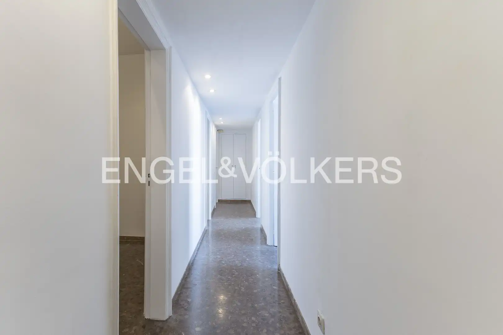 Flat for rent in Barcelona  with Air Conditioner, Heating and Parquet flooring