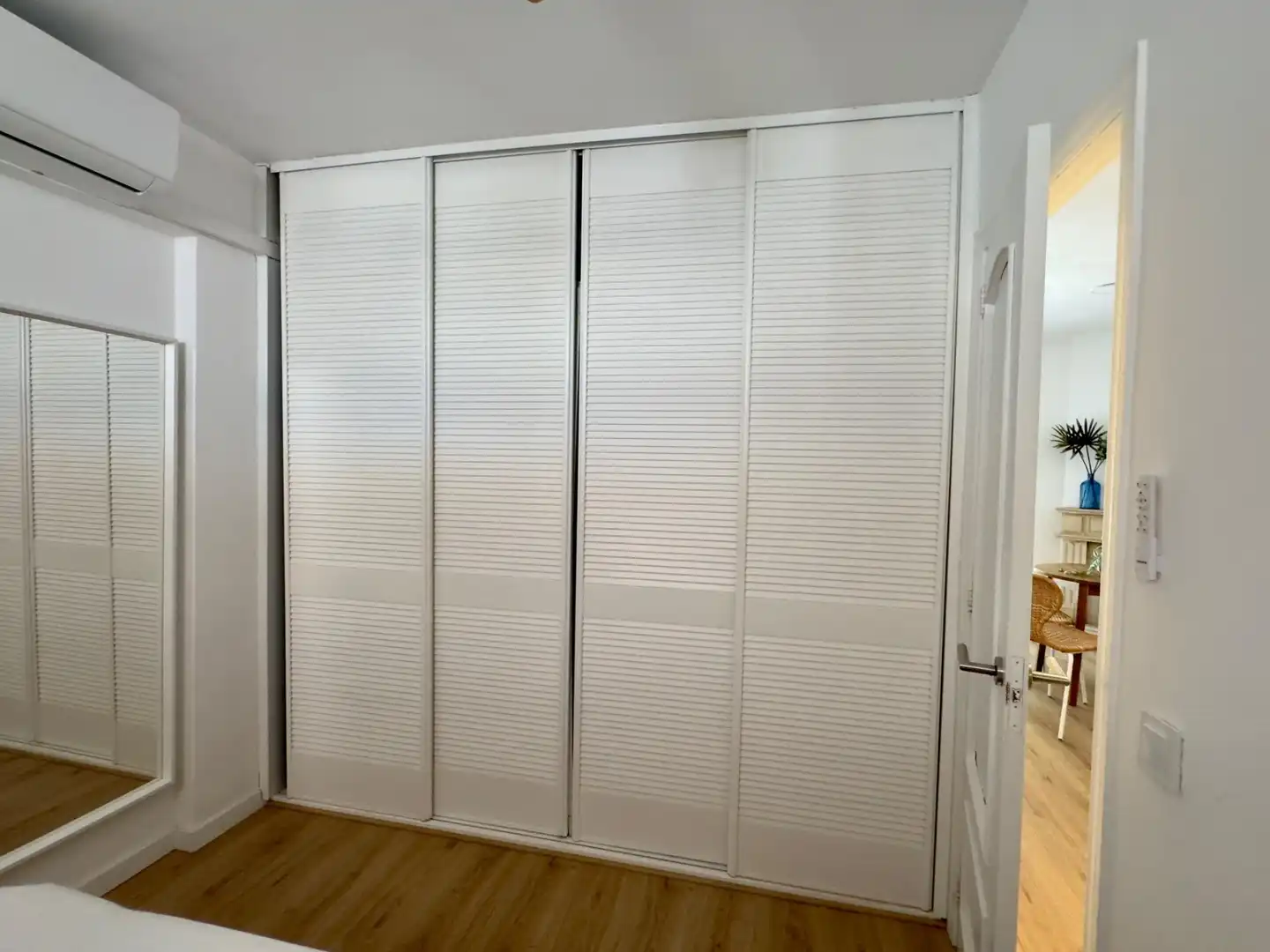 Habitación de Apartamento en venta en Calvià con Aire acondicionado, Terraza y Amueblado