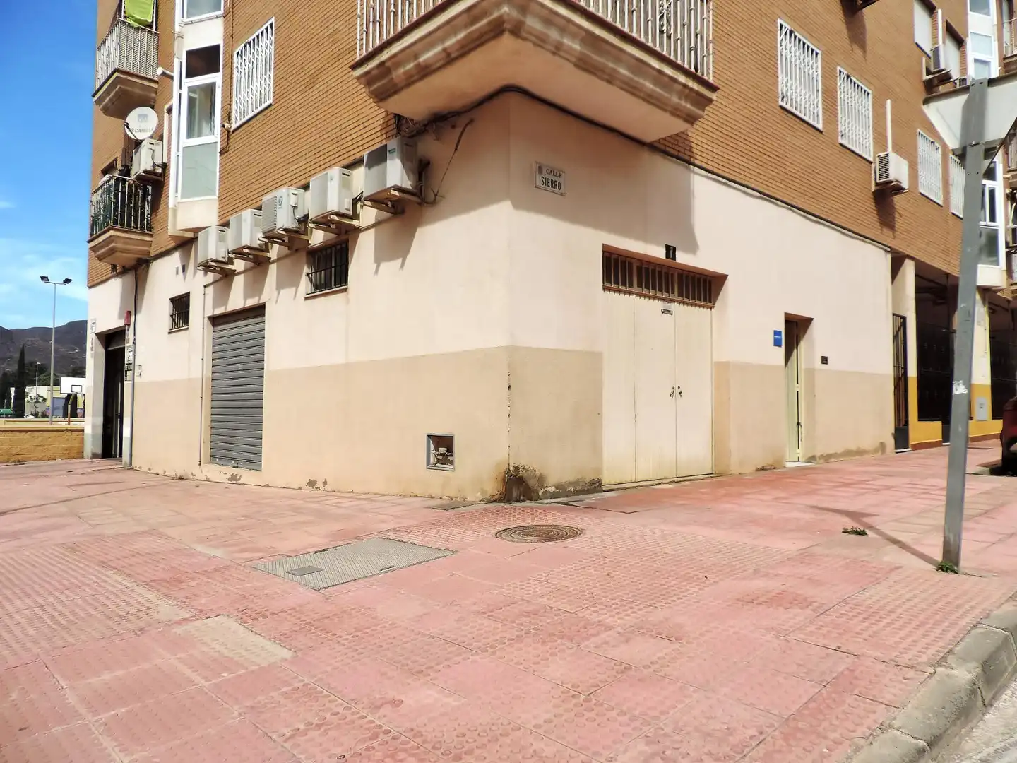Exterior view of Commercial properties for sale in Almería  with Air Conditioner and Furnished