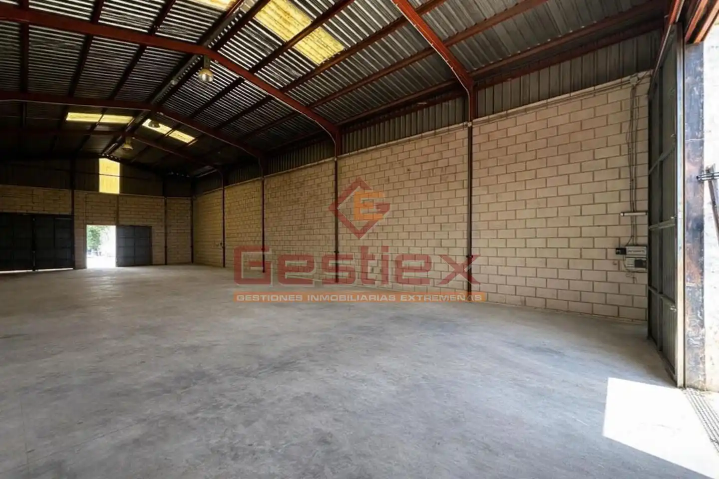 Industrial building for sale in Almendralejo, imagen 2