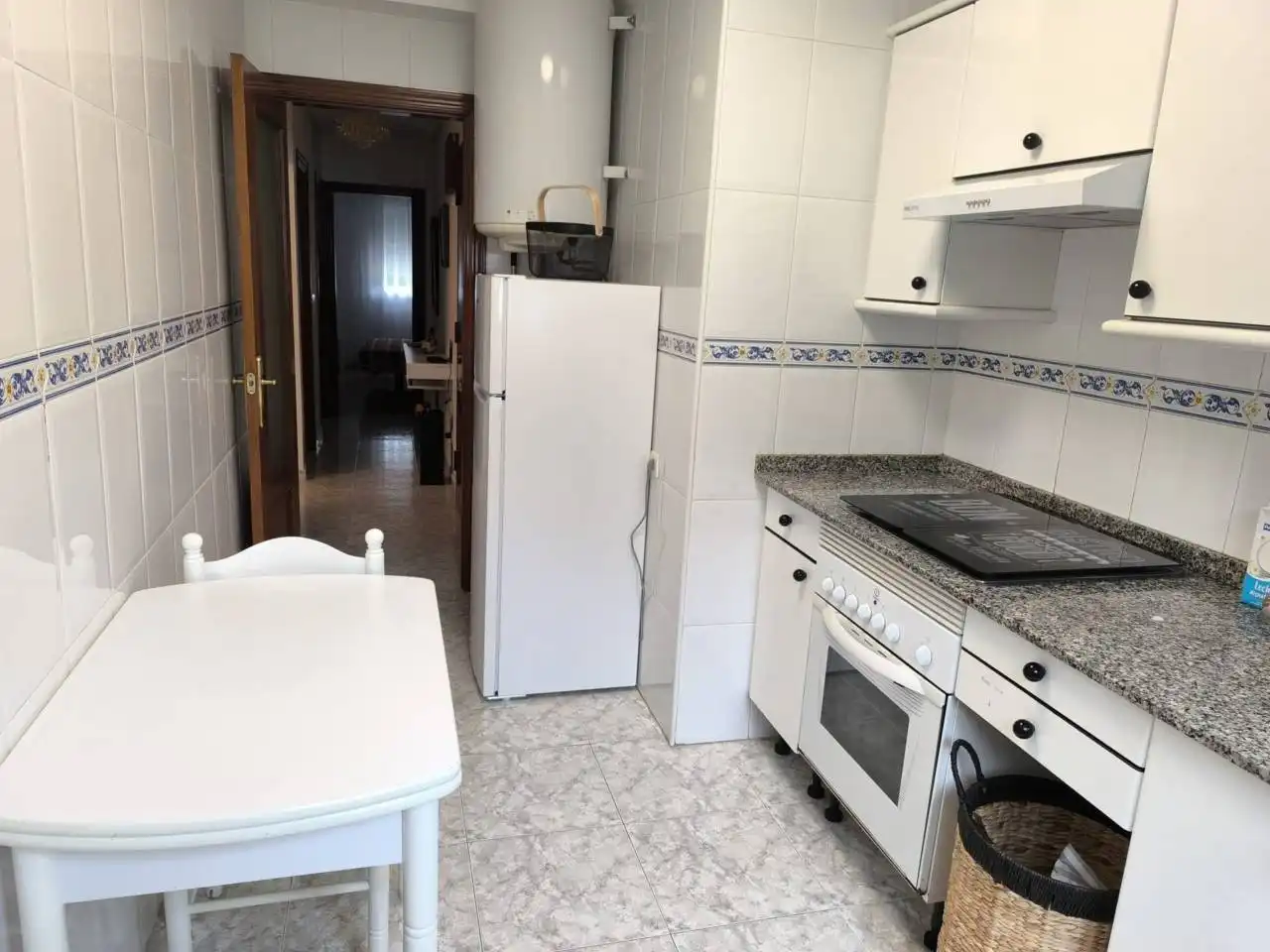 Kitchen of Flat for rent in Aller  with Heating, Parquet flooring and Furnished