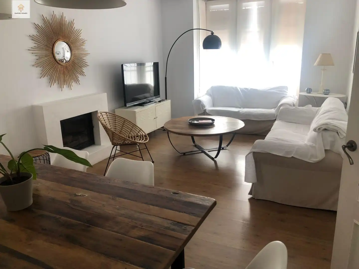 Sala d'estar de Casa o xalet de lloguer en Chiclana de la Frontera amb Aire condicionat, Jardí privat i Piscina