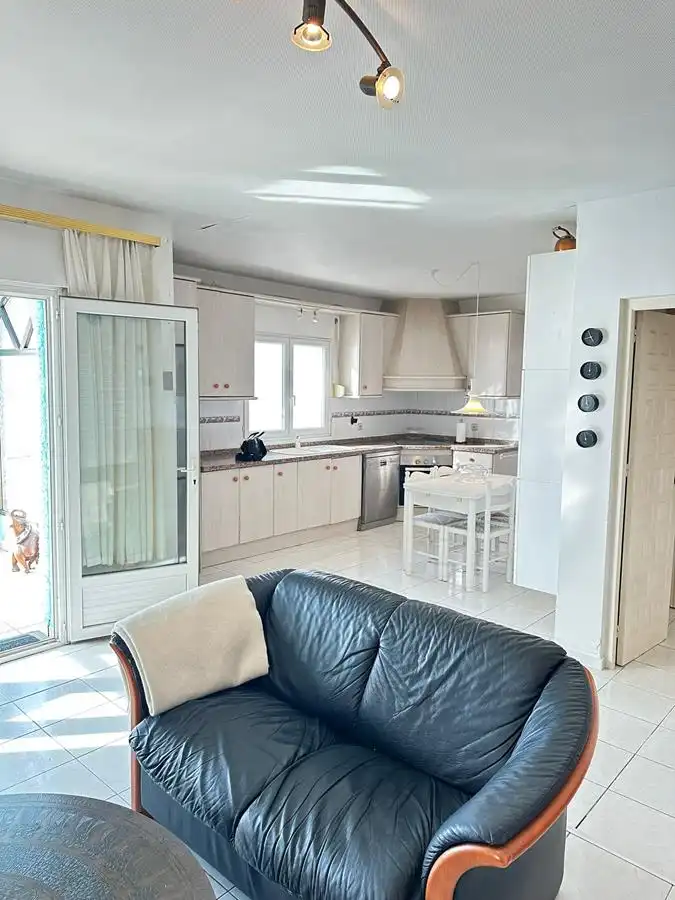 Küche von Haus oder Chalet zum Verkauf in Salobreña mit Klimaanlage, Terrasse und Schwimmbad