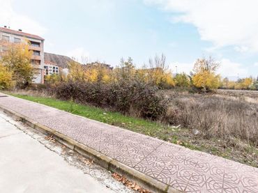 Terreny residencial en venda a Calle F