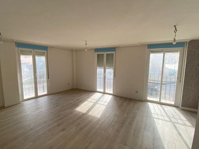 Living room of Apartment for sale in Sacedón  with Air Conditioner, Heating and Storage room