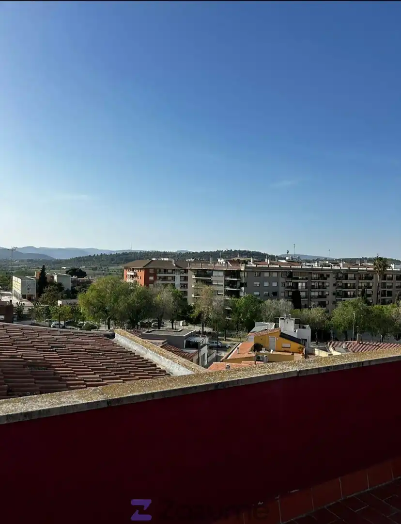 Flat for rent in Carrer de Pau Benach, Sant Julià
