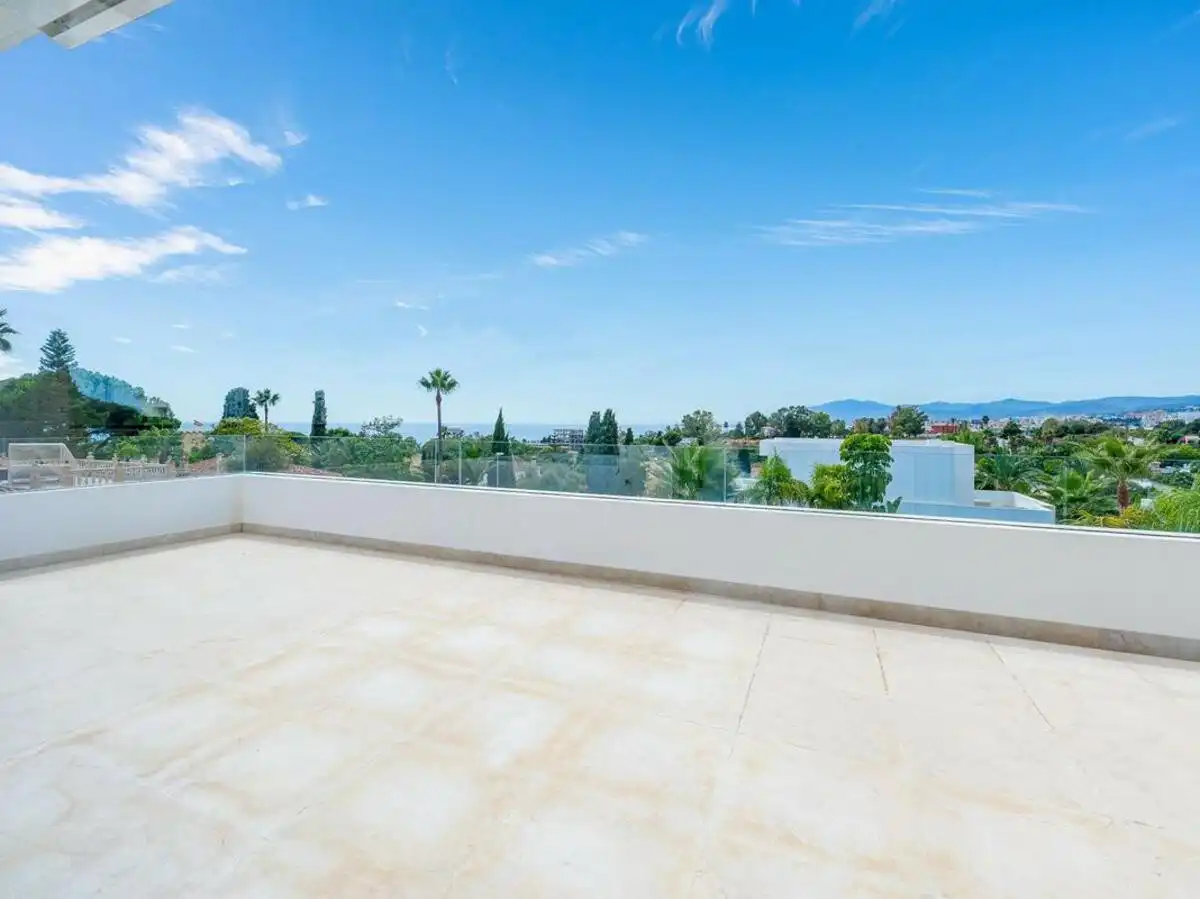 Terrace of Houses for rent in Rïo Real - Los Monteros