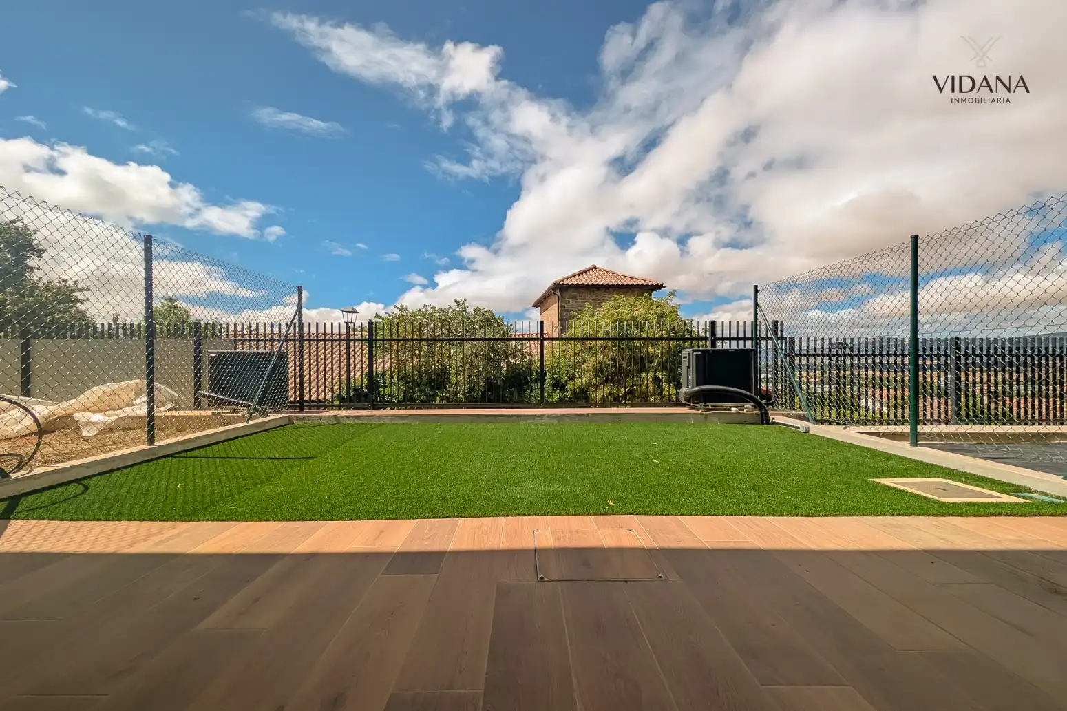 Terrassa de Casa o xalet en venda en Berriozar amb Calefacció, Jardí privat i Traster