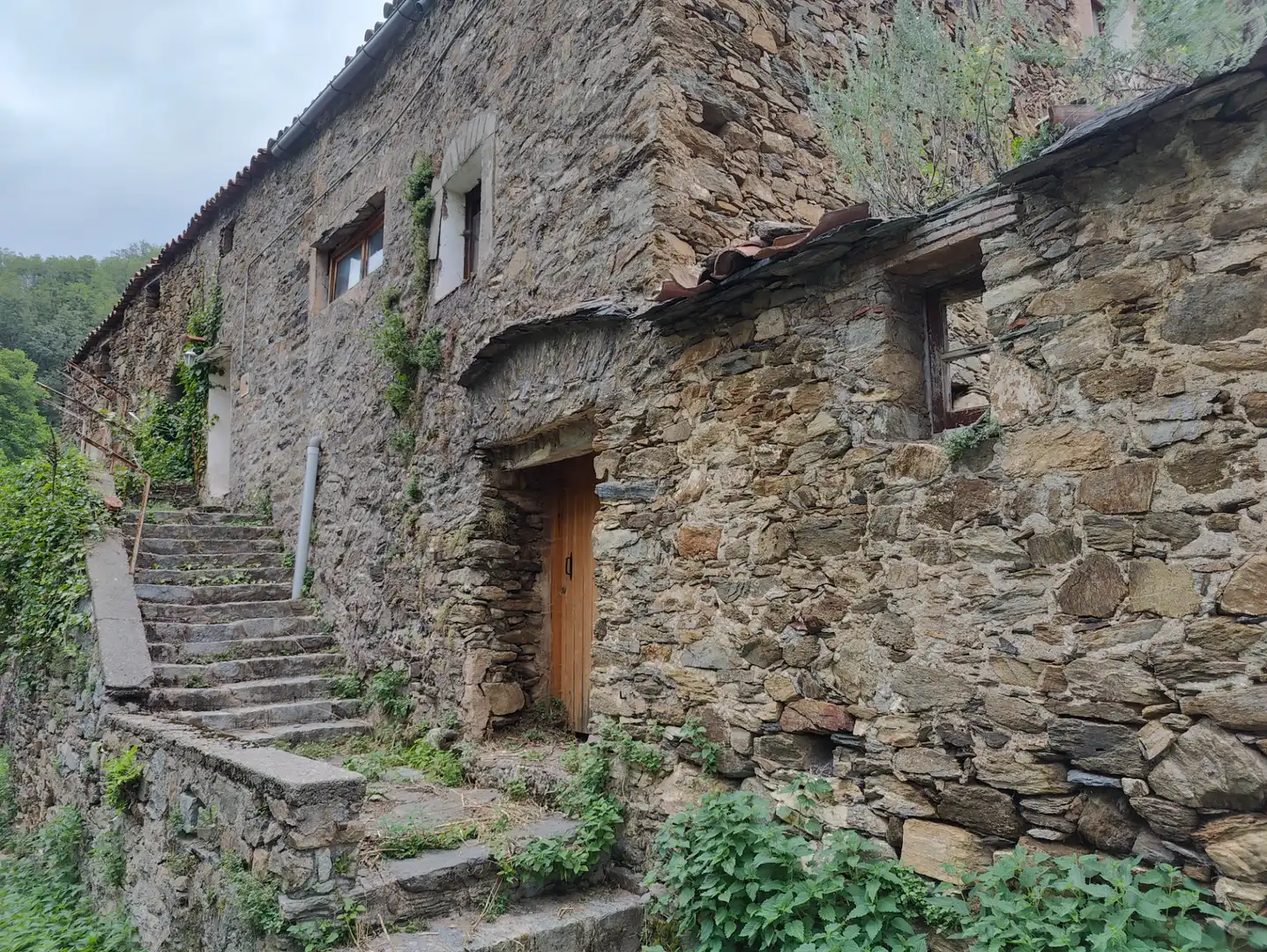 Exterior view of Country homes for sale in Vilallonga de Ter