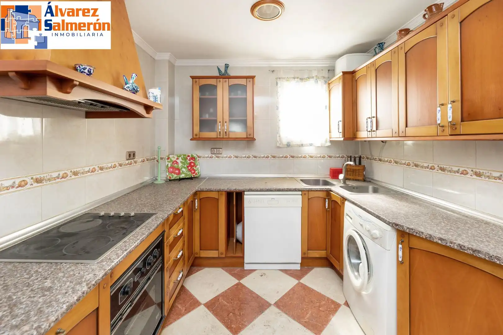 Inmuebles singulares con ascensor en venta en Avenida de Cádiz, imagen 20