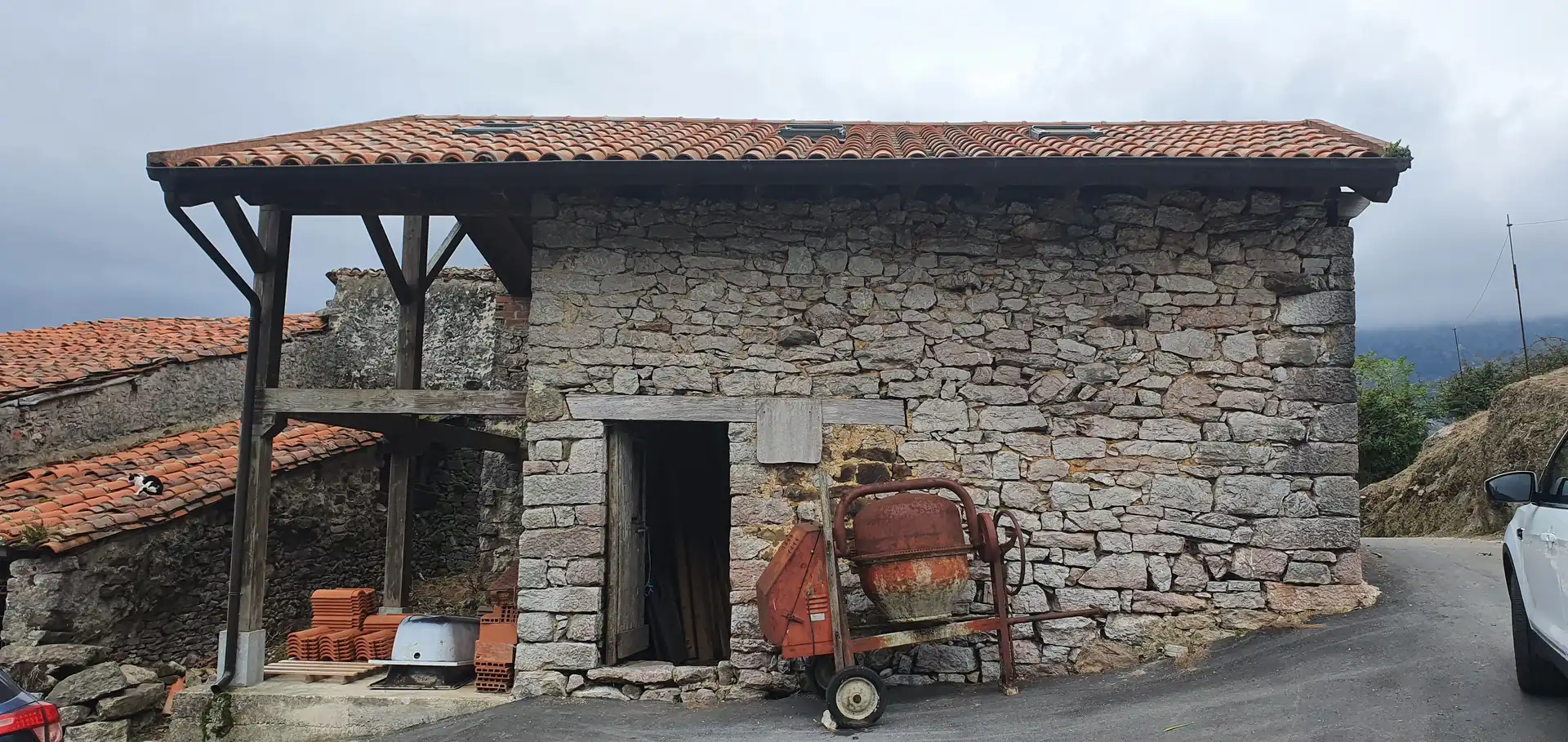 Vista exterior de Piso en venta en Peñamellera Baja con Terraza