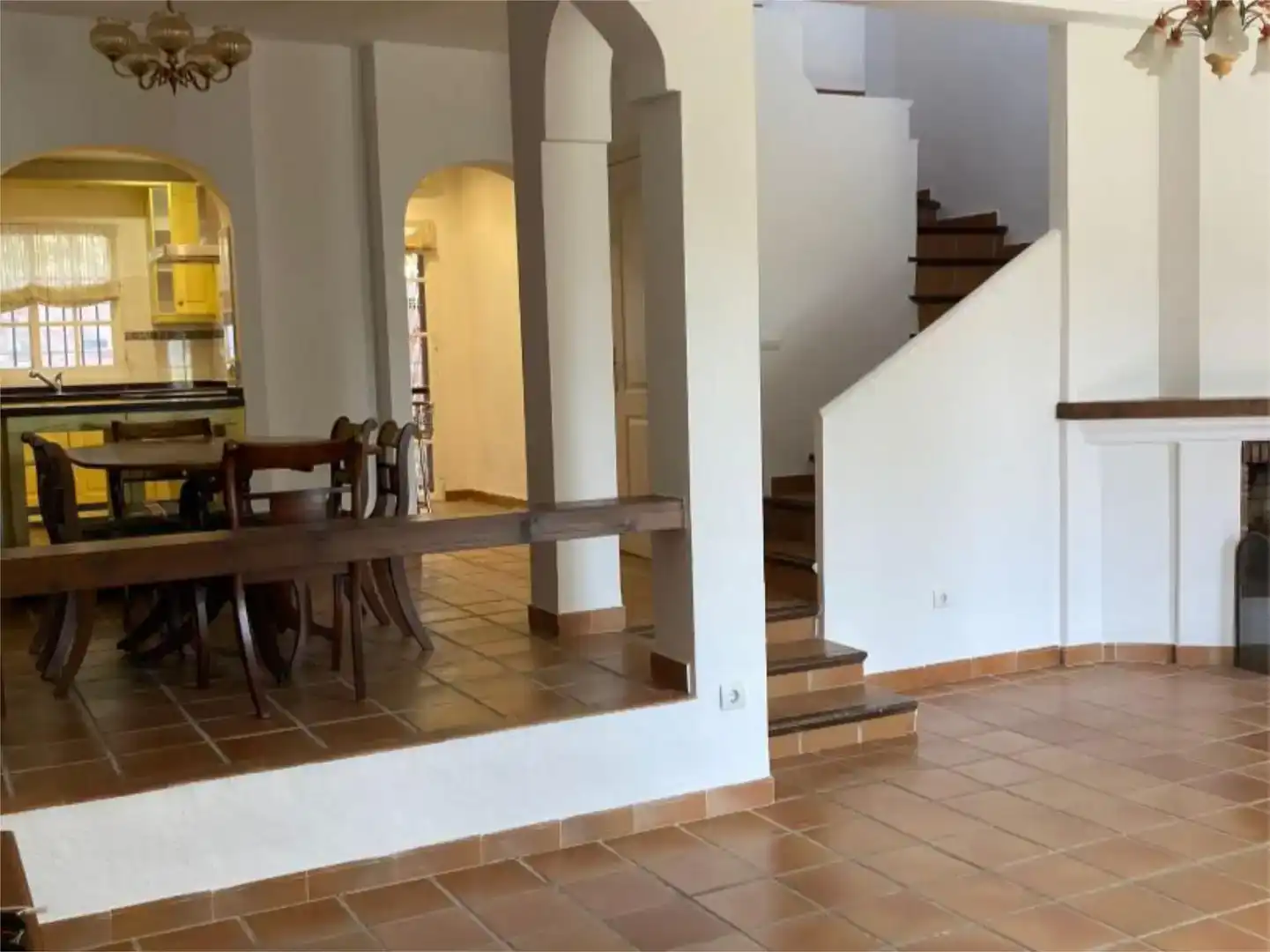 Casa adosada de lloguer en Istán amb Aire condicionat, Jardí privat i Piscina